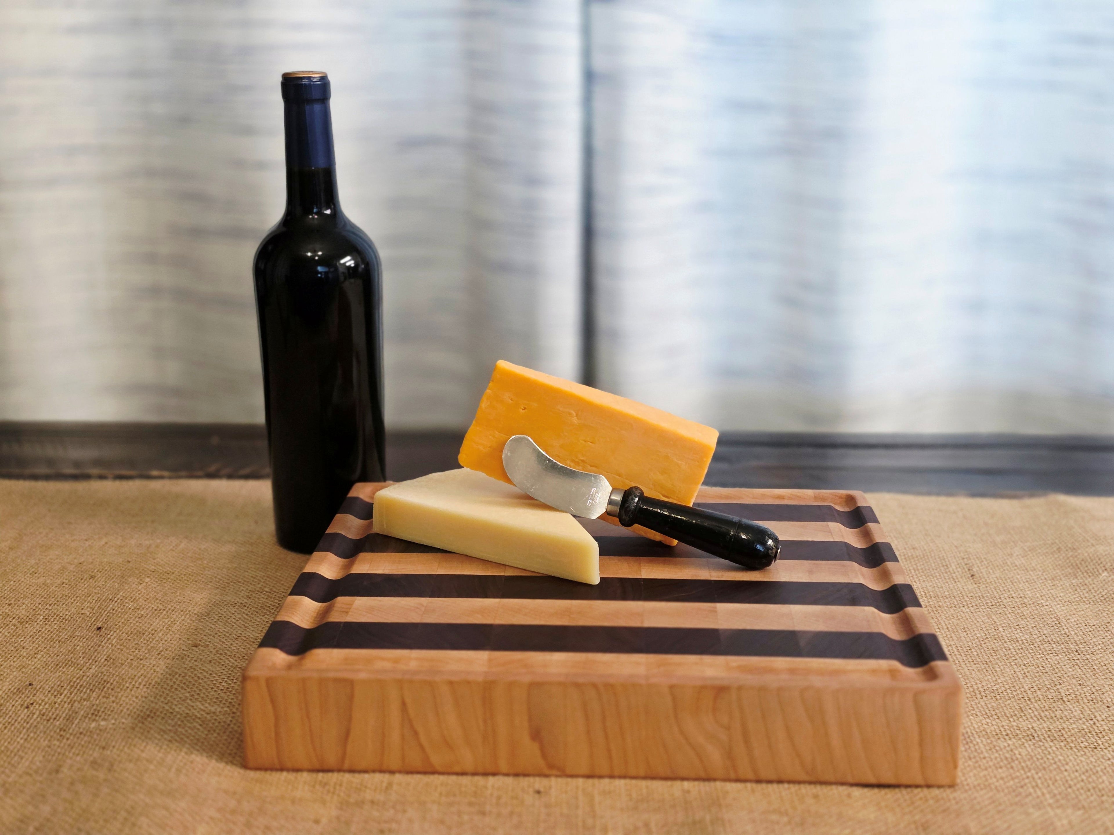 Side Grain Cutting Board