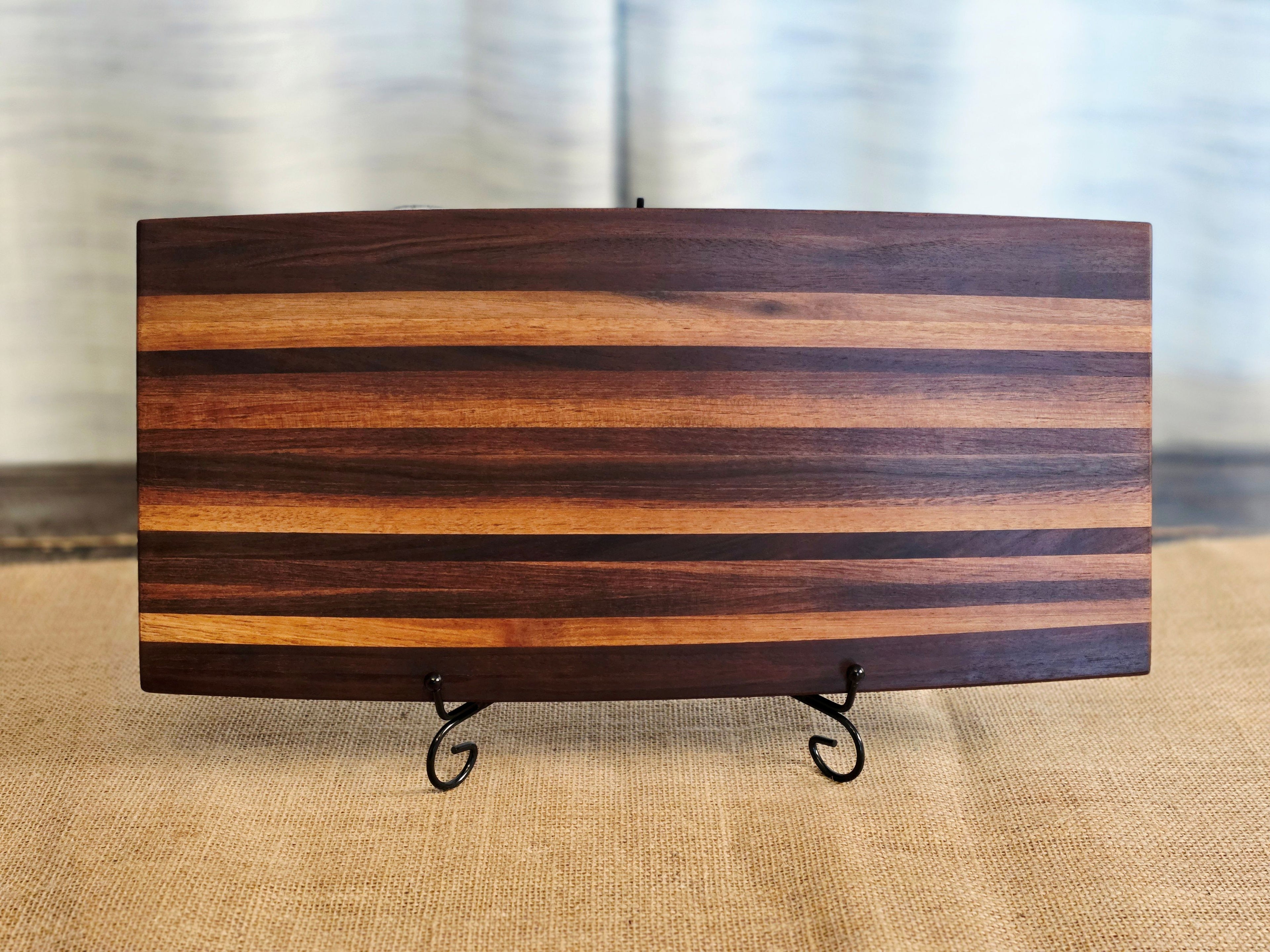 Curved Side Grain Cutting Board