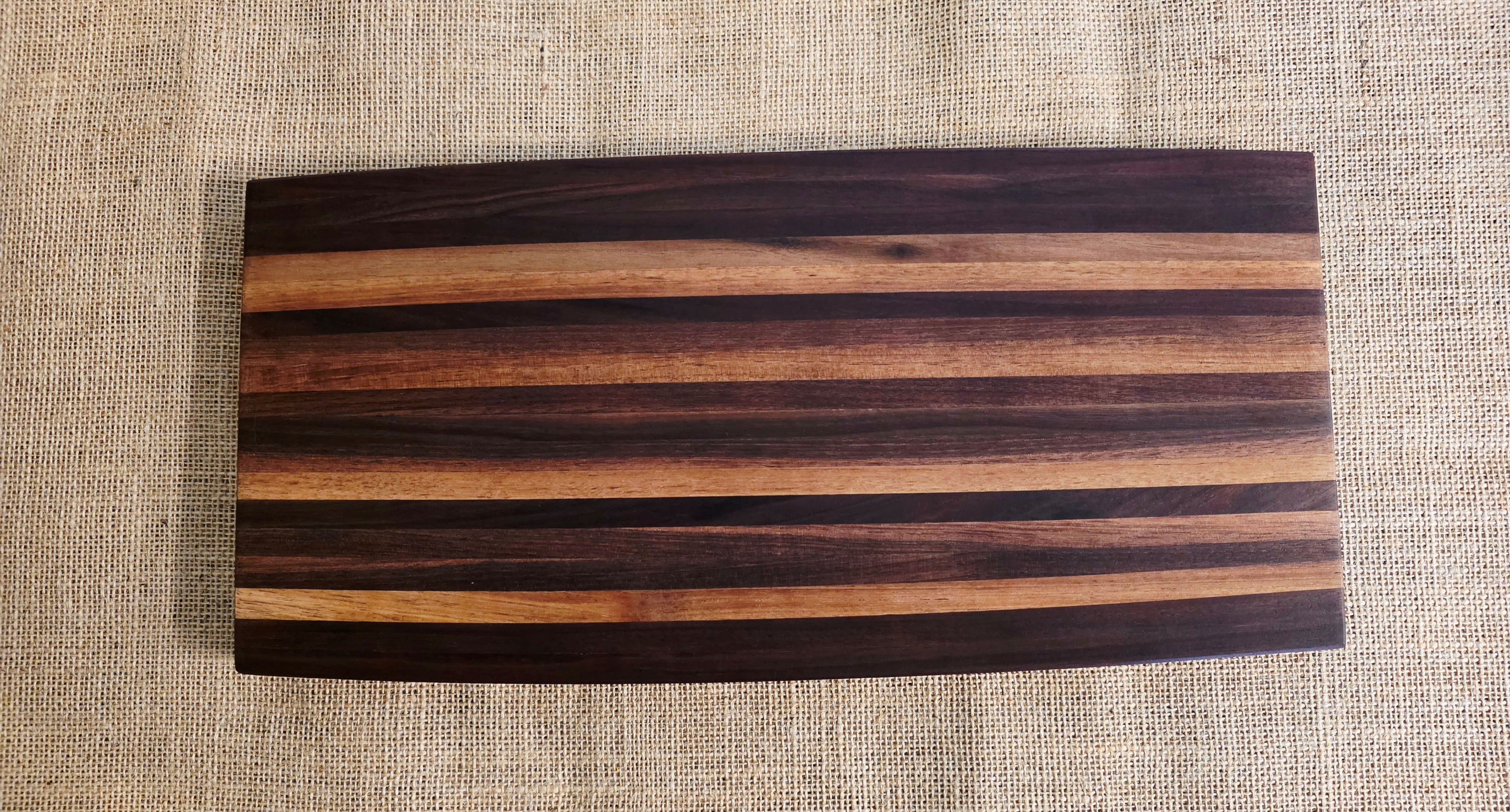 Curved Side Grain Cutting Board