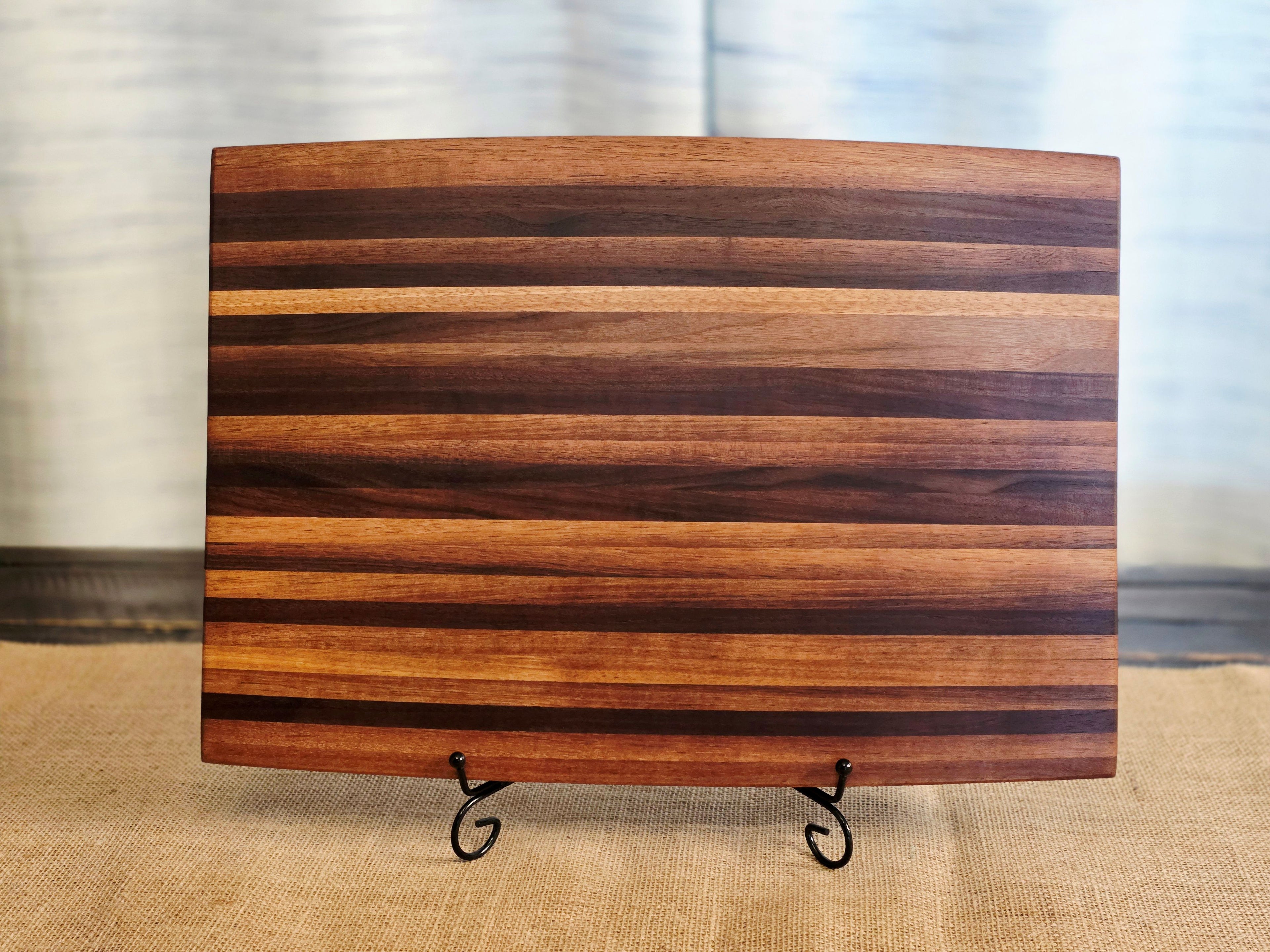Curved Side Grain Cutting Board
