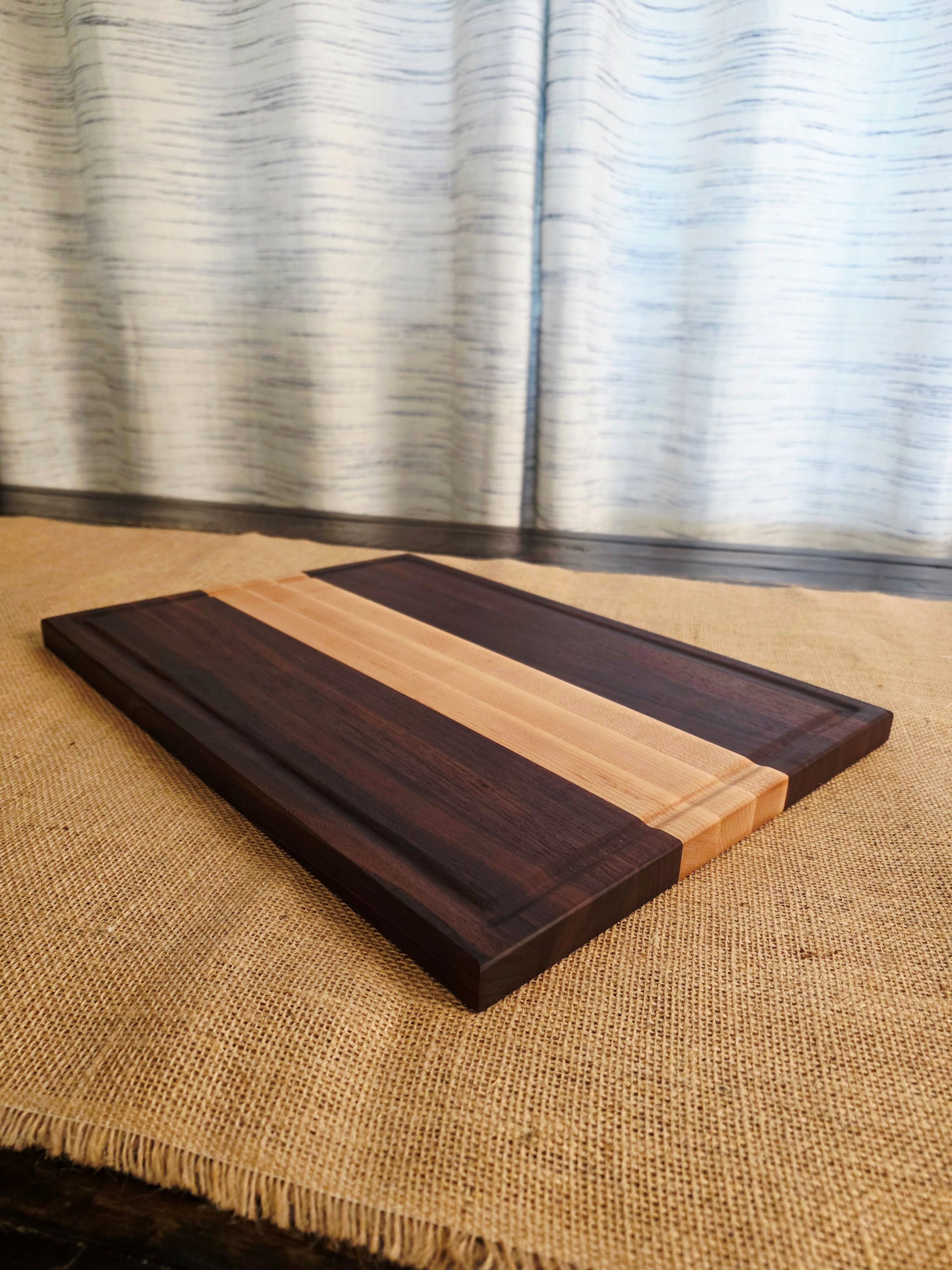 Side Grain Cutting Board