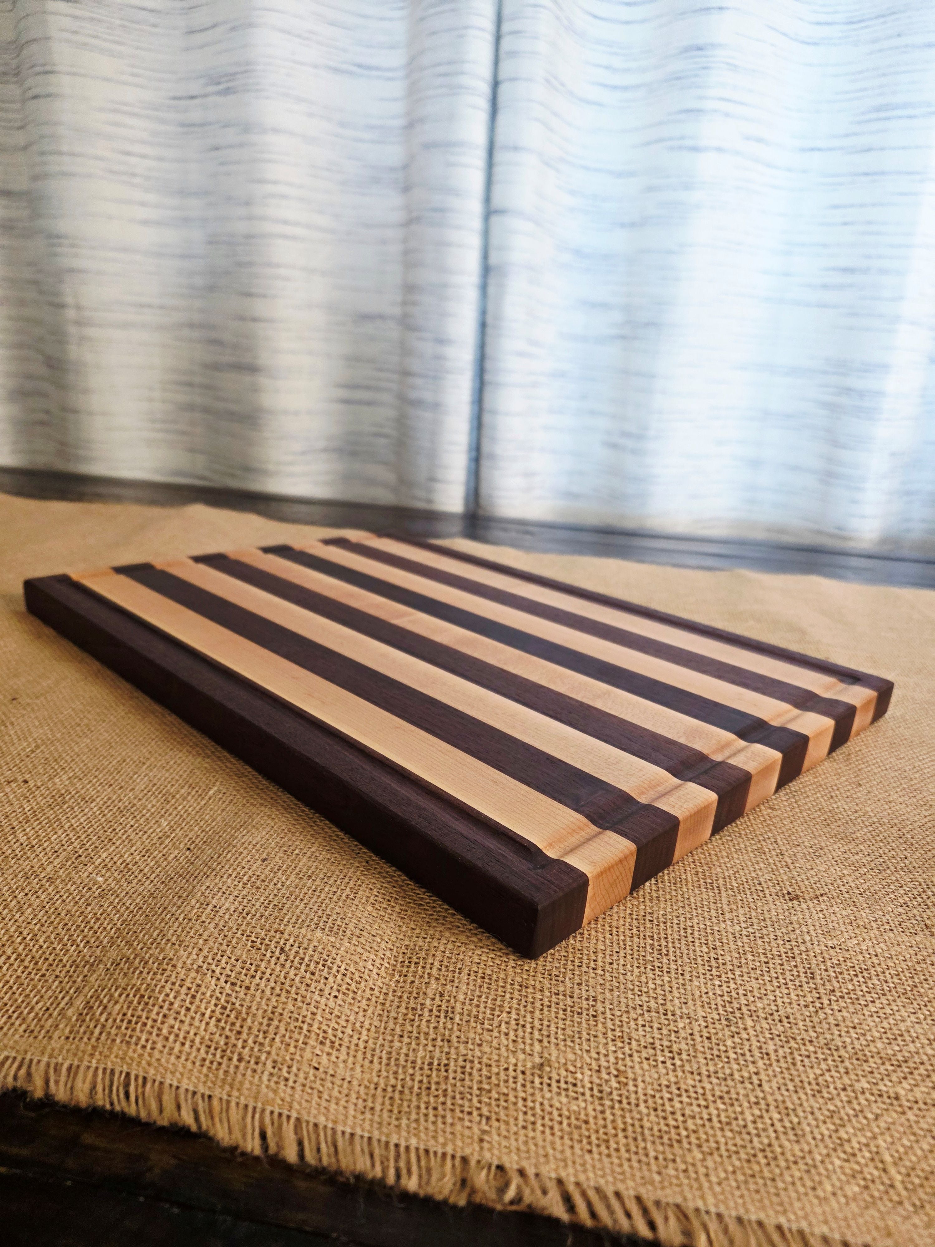 Side Grain Cutting Board