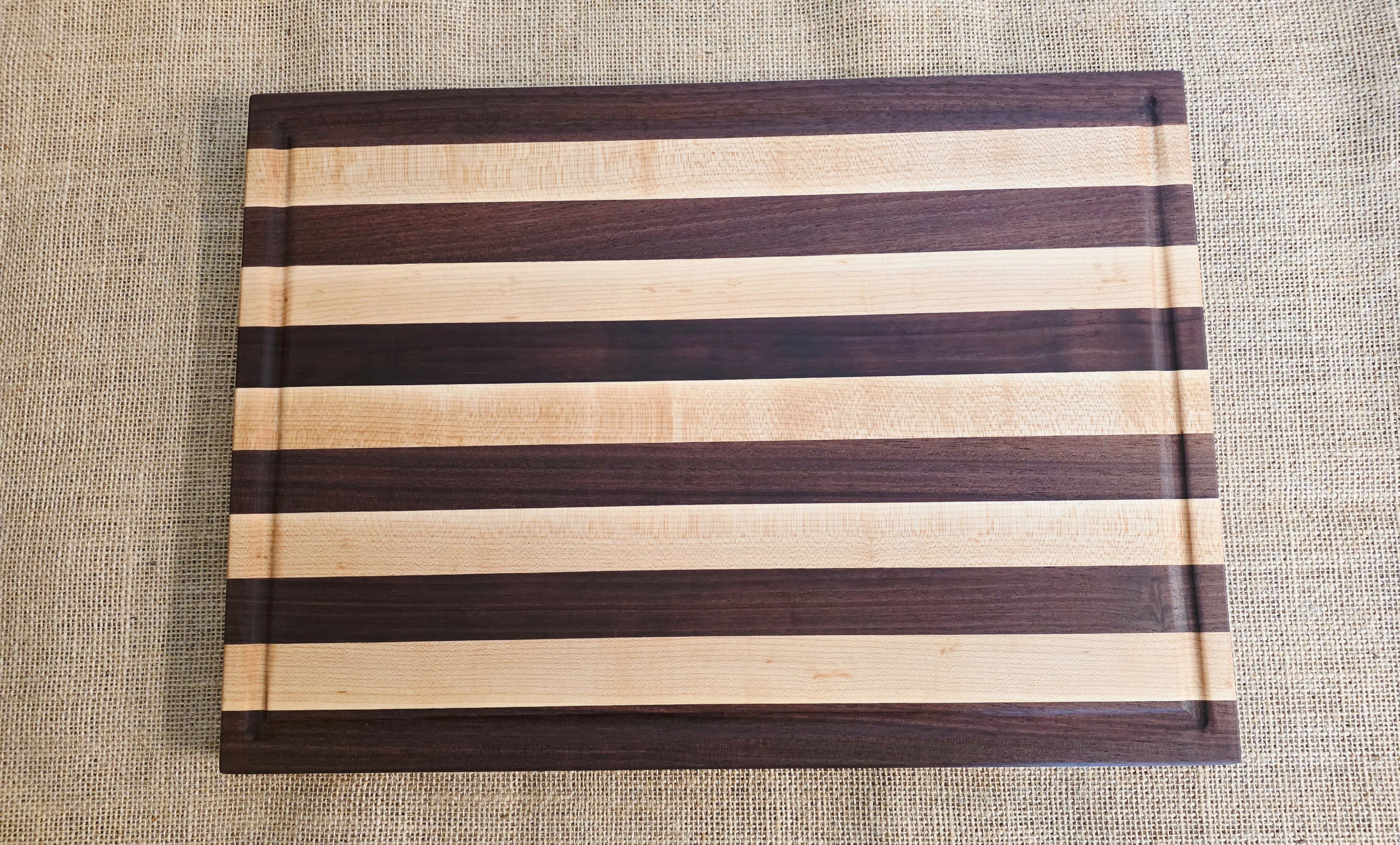 Side Grain Cutting Board