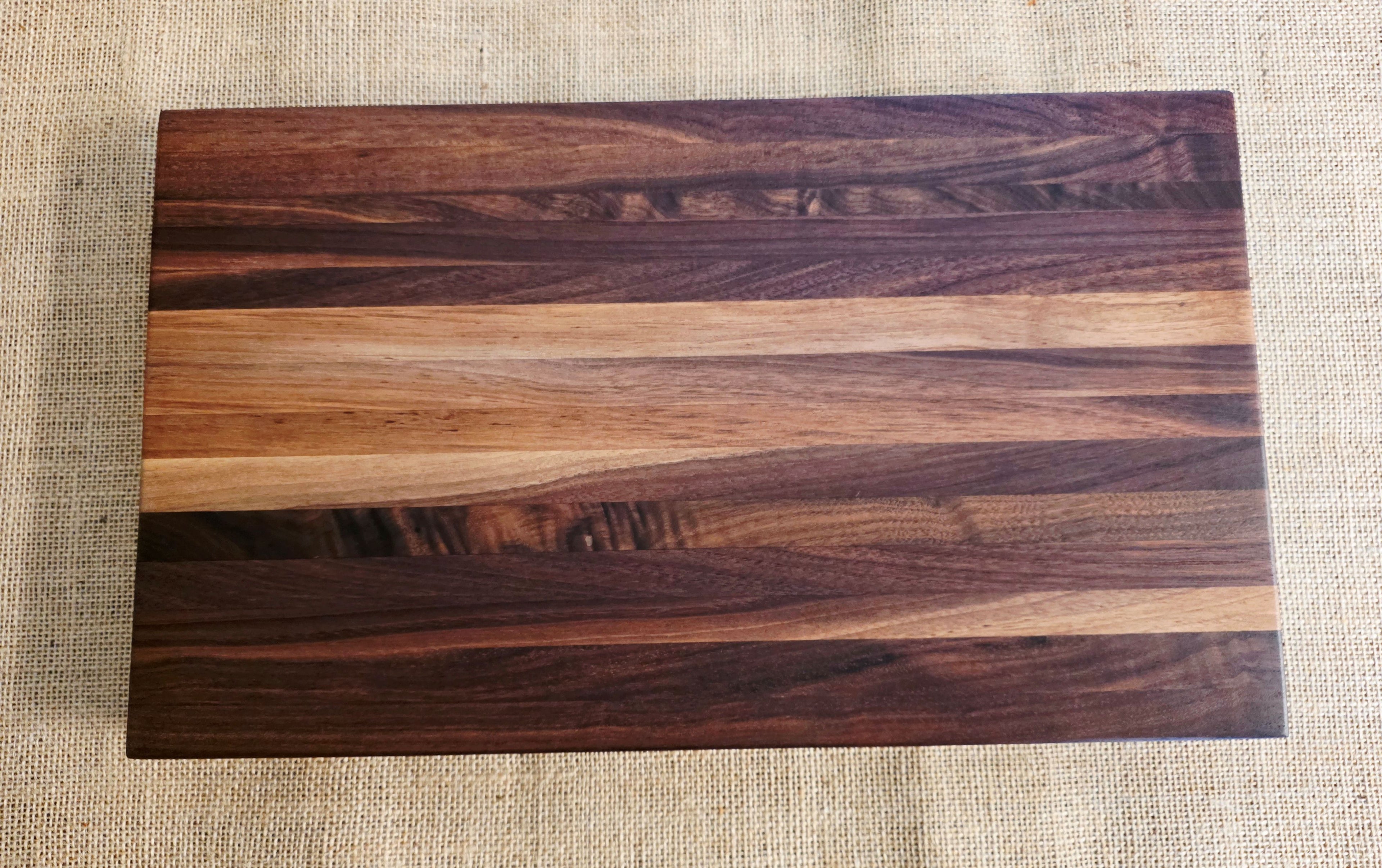 Side Grain Cutting Board