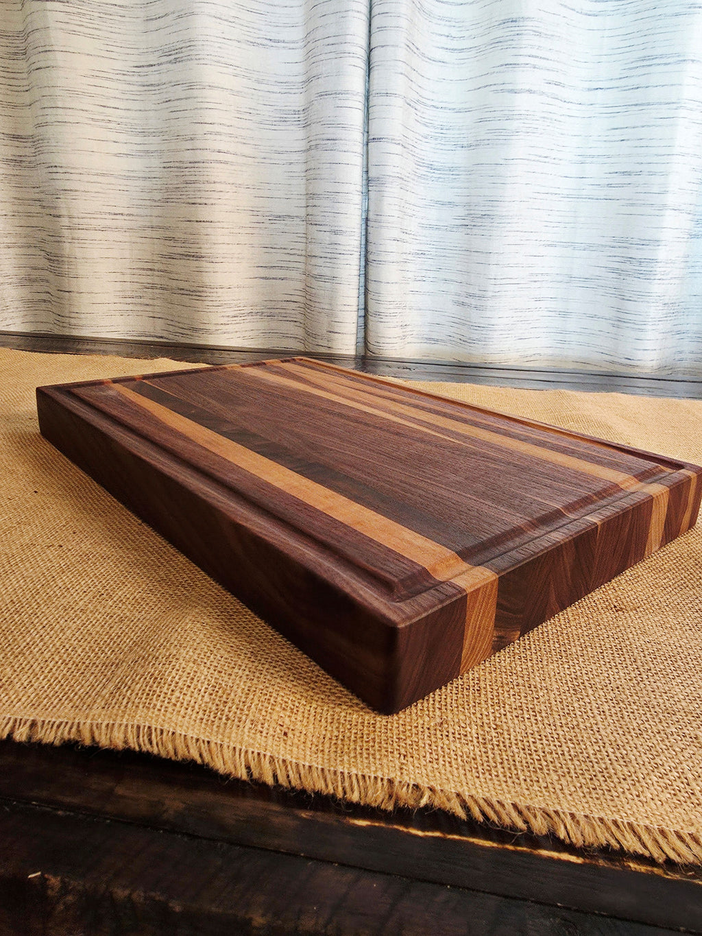 Side Grain Cutting Board